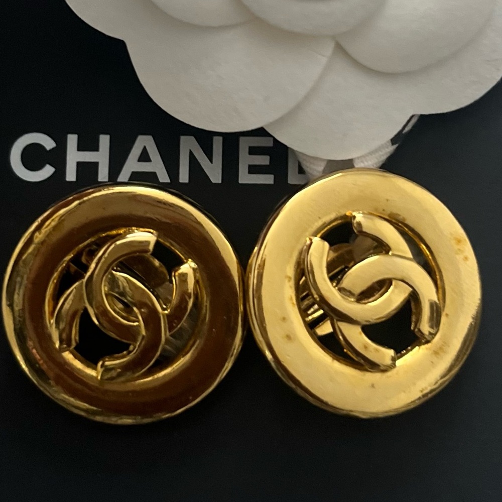 Vintage Large Chanel Logo Earrings - Picture 6 of 7